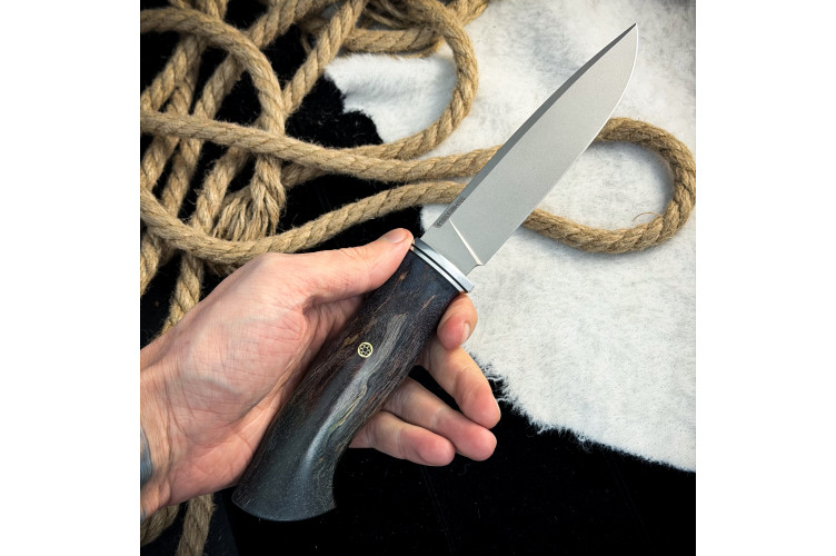 Нож Орикс (110Х18М-ШД, стаб. клен)
